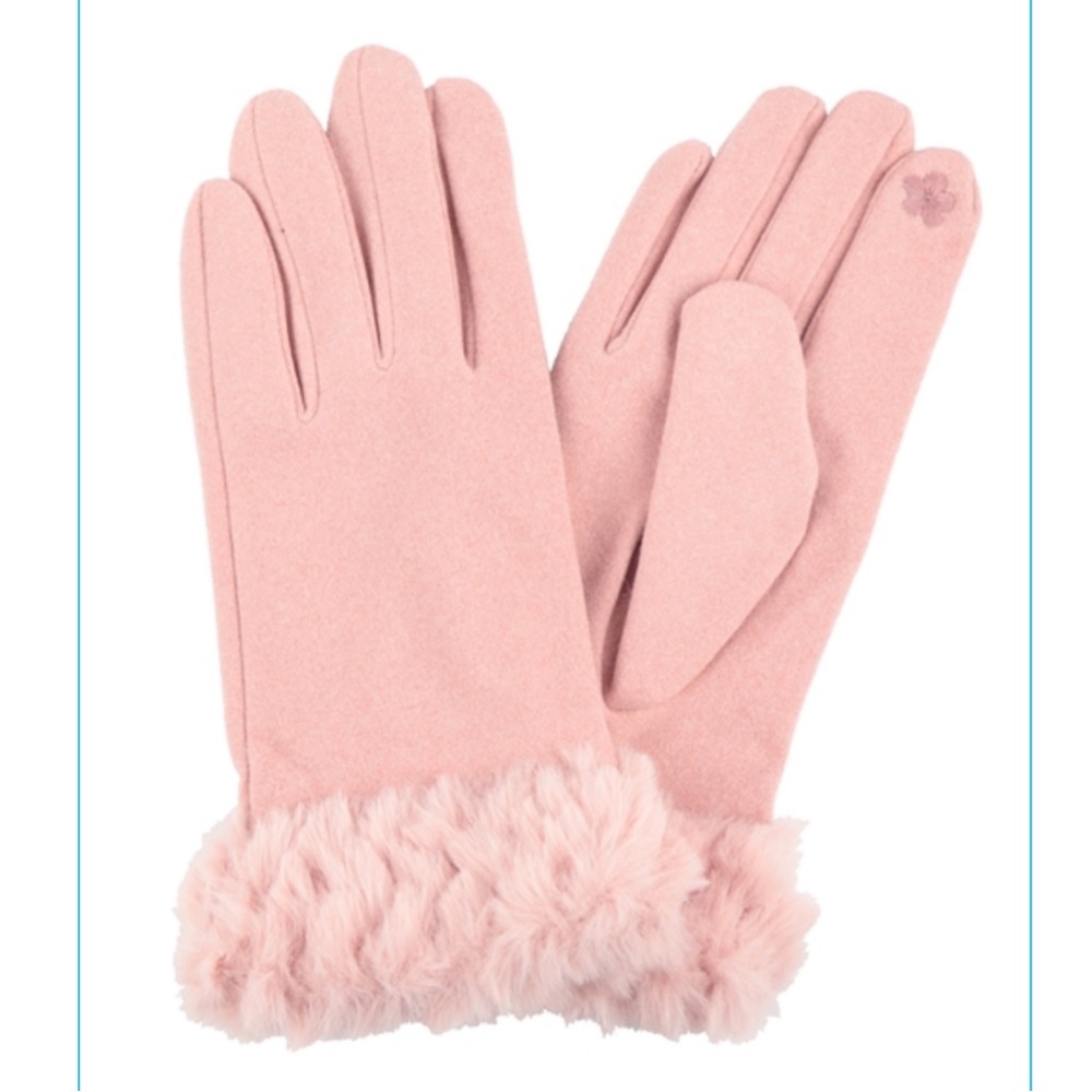 NWT Fleece and Sherpa Smart Touch Gloves in Pink!
